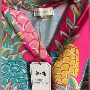 NWT Simply Southern Pineapple Print Pink Sleeveless Top